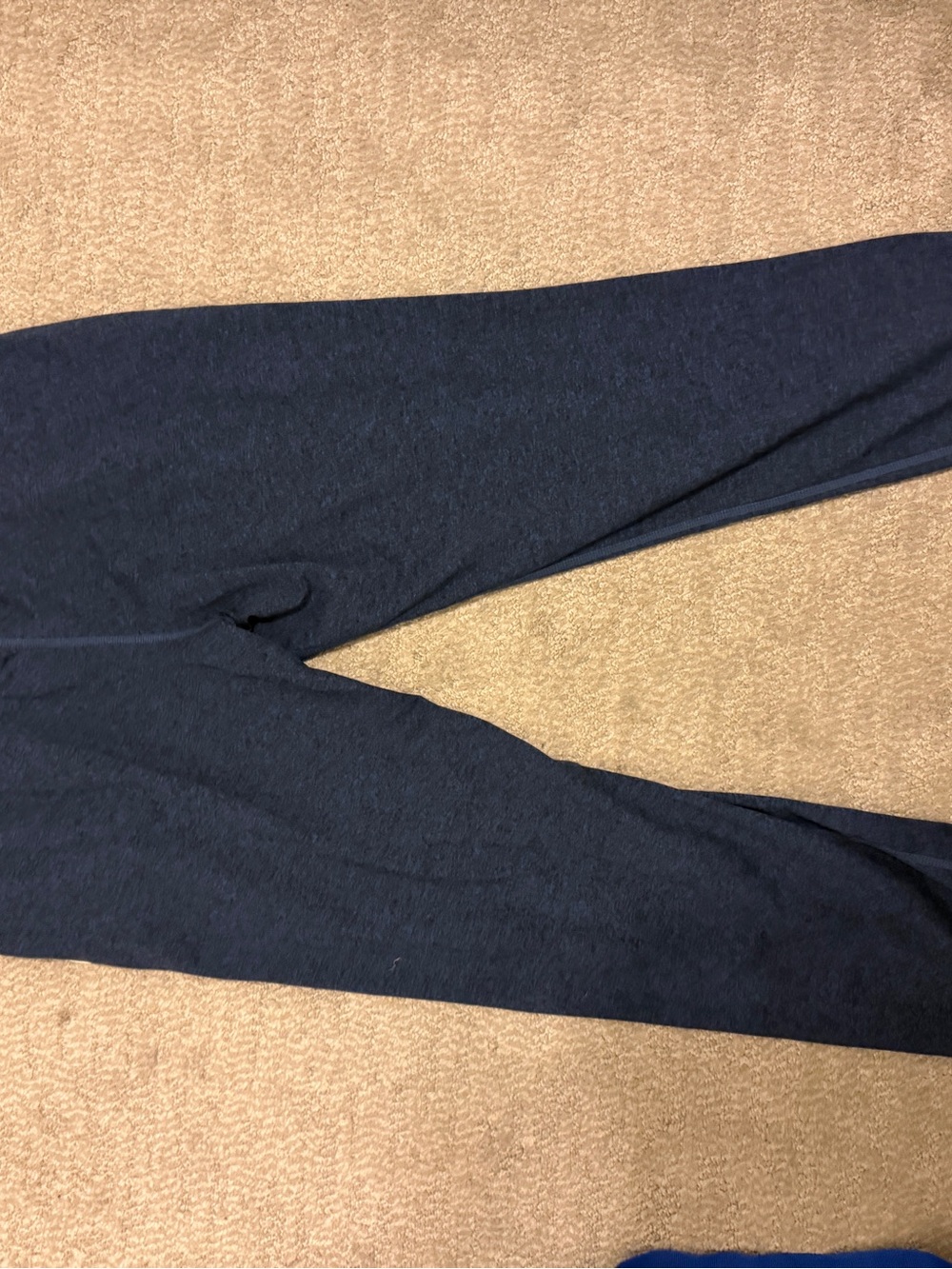 Vuori joggers heathered Navy blue size small - Picture 4 of 5